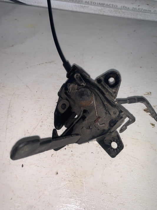 Cerradura Capot Hyundai Santa Fe 2006 2012