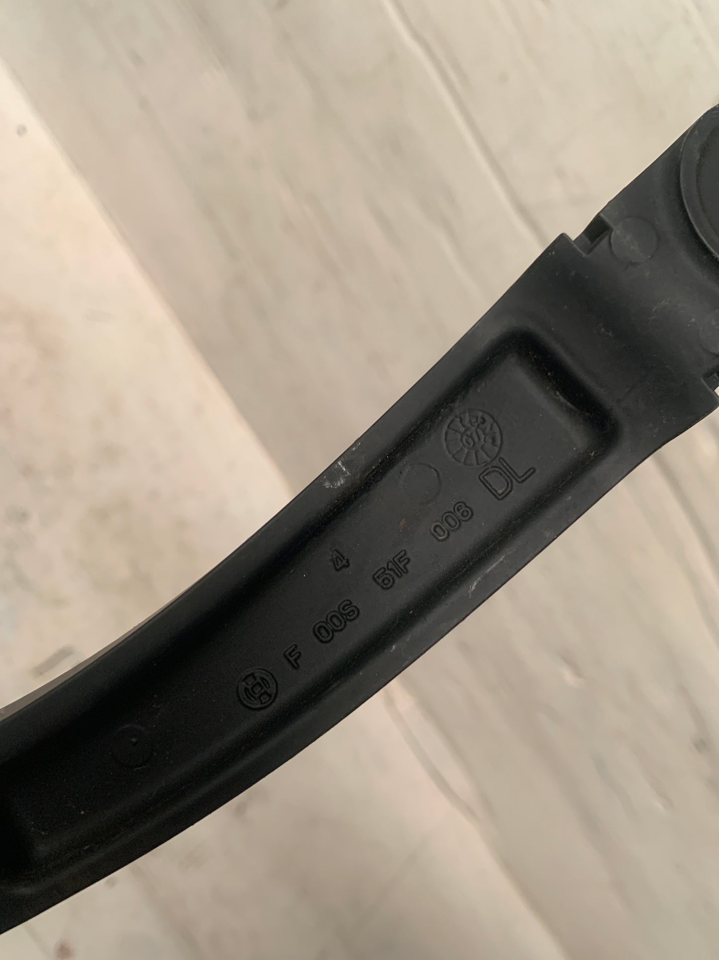 Brazo Delantero Limpia Parabrisa Kia Sportage