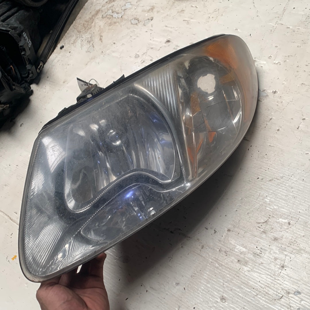 Faro Delantero Dodge Caravan 2001 2007
