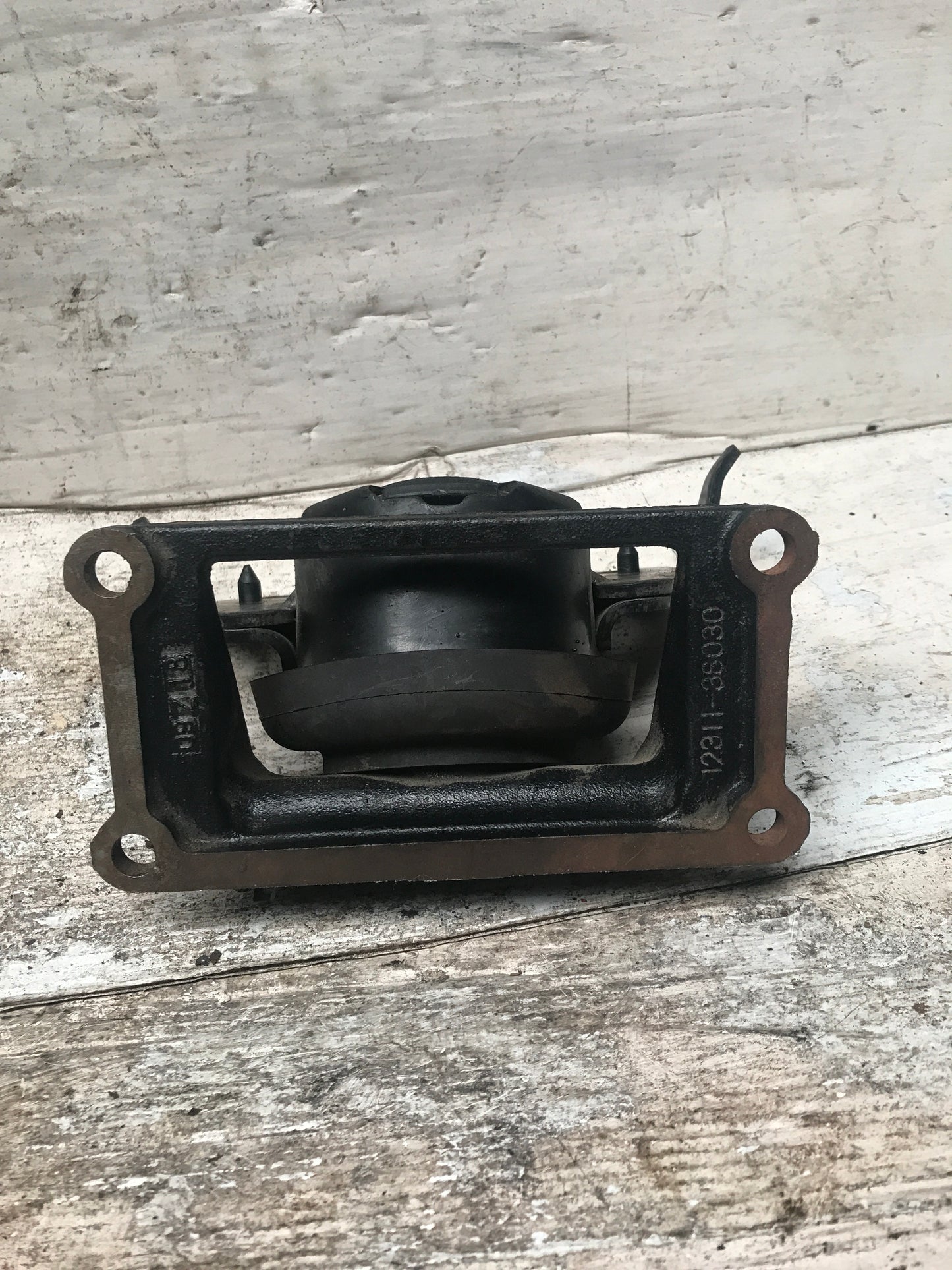 Soporte Motor Toyota Sequoia 2007