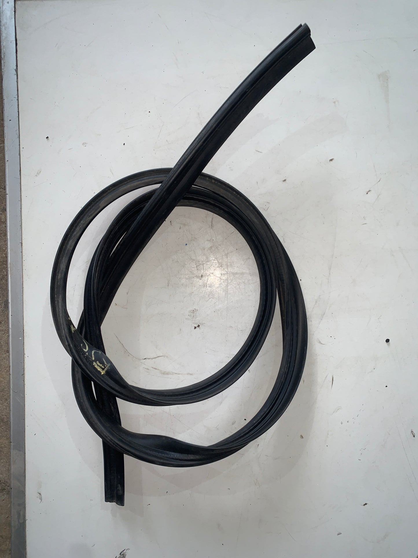 Goma Puerta Superior Ford Escape 2001 2010