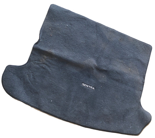 Alfombra Maleta Nissan Sentra B16