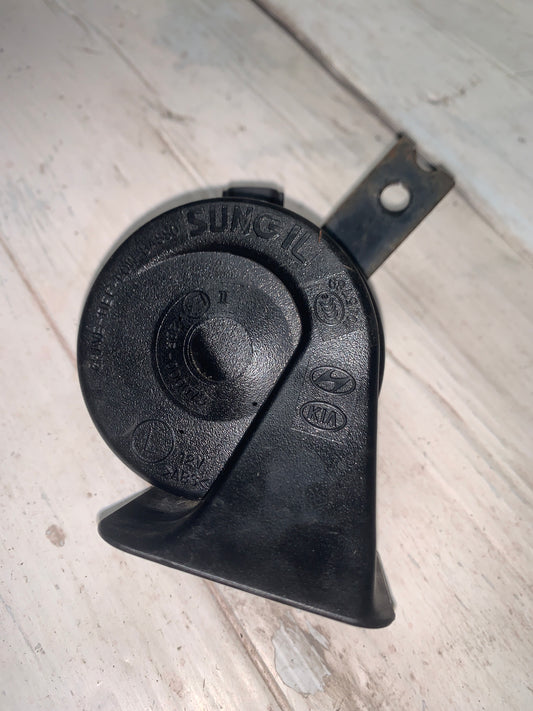 Claxon Pito Corneta Izquierdo Hyundai Santa Fe 2012