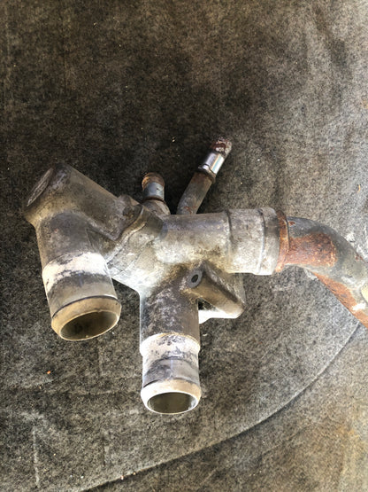 Toma De Agua Ford Explorer V6 3.5 2011 2016