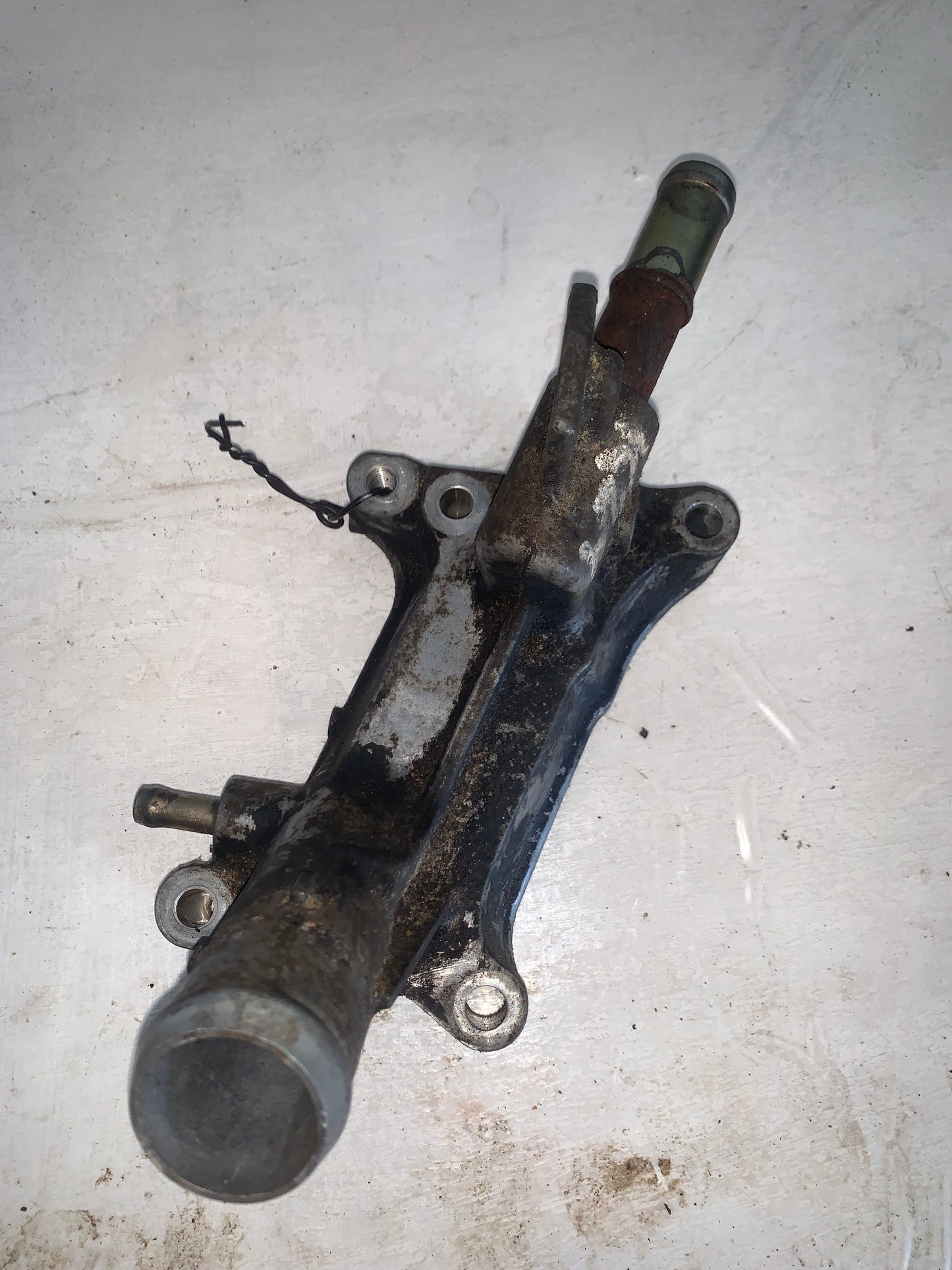 Toma de Agua Honda Accord K24