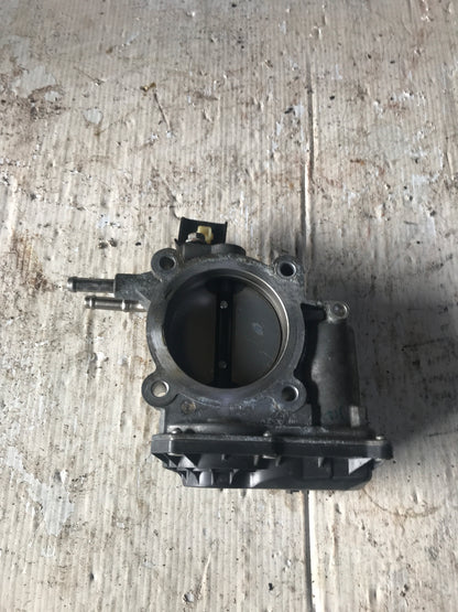 Cuerpo Aceleracion Toyota RAV4
