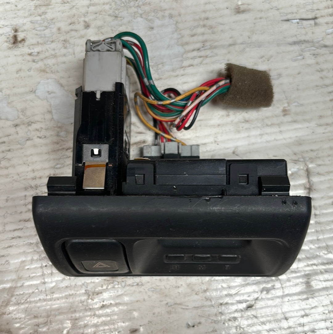 Boton Tecla Luz Emergencia Reloj Honda Accord 1999 2002