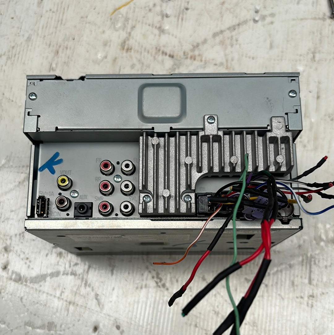 Radio Pioneer Universal
