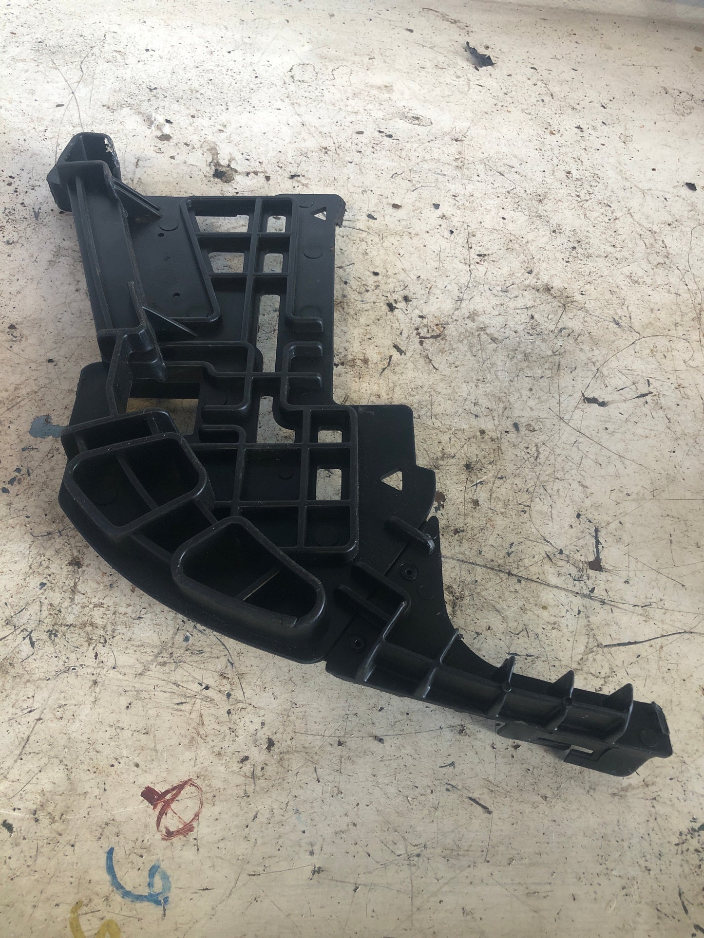 Base Parachoque Delantero Hyundai Tucson 2005 2010