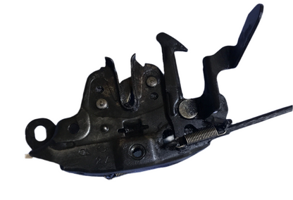 Cerradura Capot Nissan Sentra B15