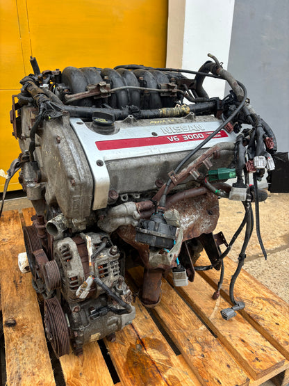 Motor Nissan Maxima 1999 2000 VQ30