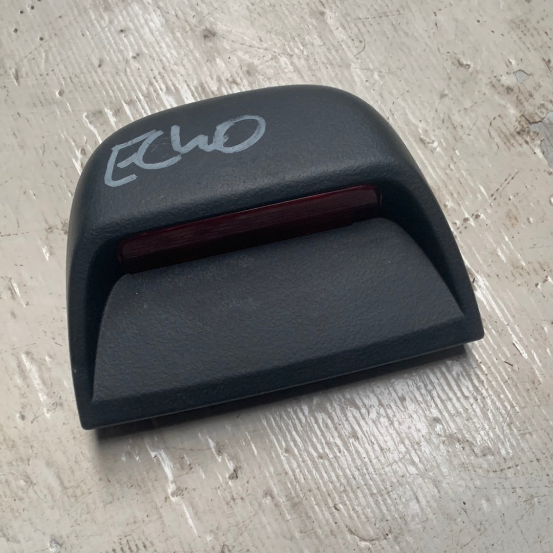 Tercer Stop Maleta Toyota Echo 2000 2005 Importado