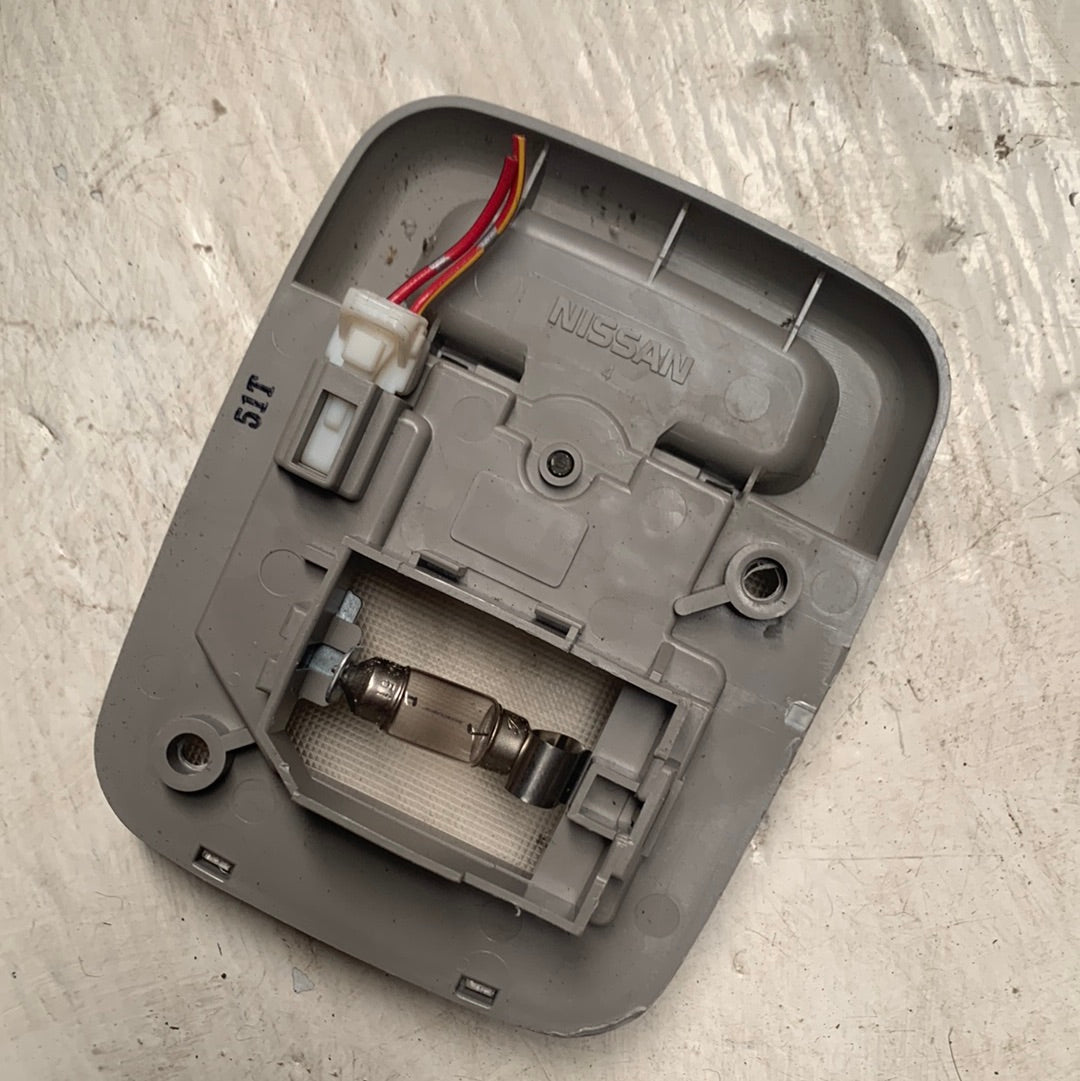 Lampara Luz De Techo Central Nissan Xtrail