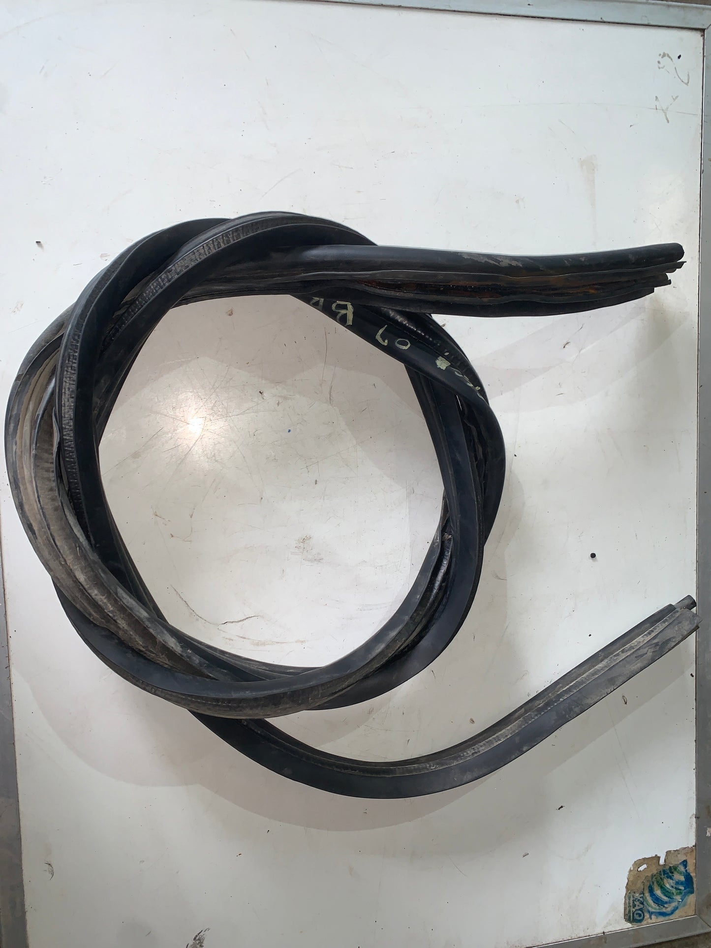 Goma Carroceria Ford Escape 2001 2010