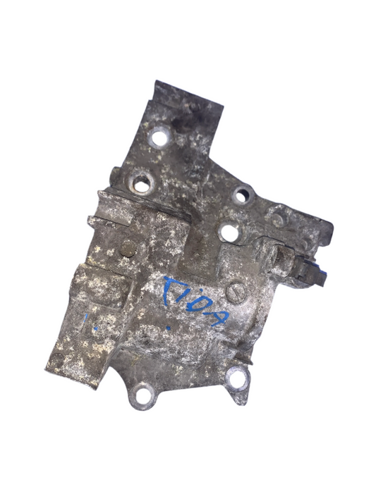 Base Toma Agua Alternador Nissan B16 2.0 Tiida 1.8