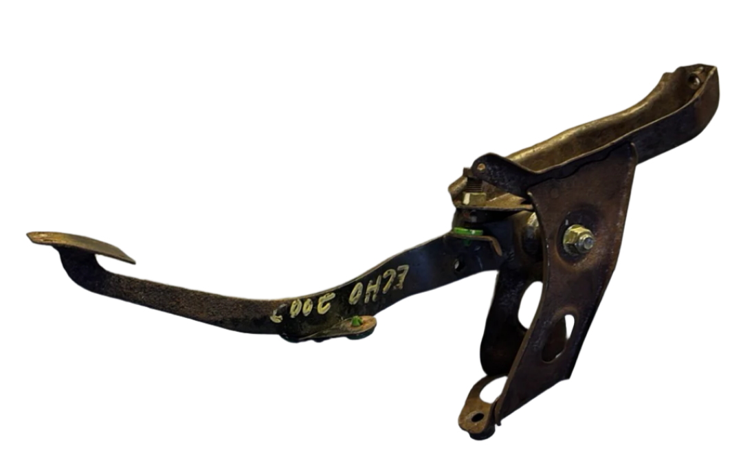 Pedal Crochet Toyota Yaris 2000 2005