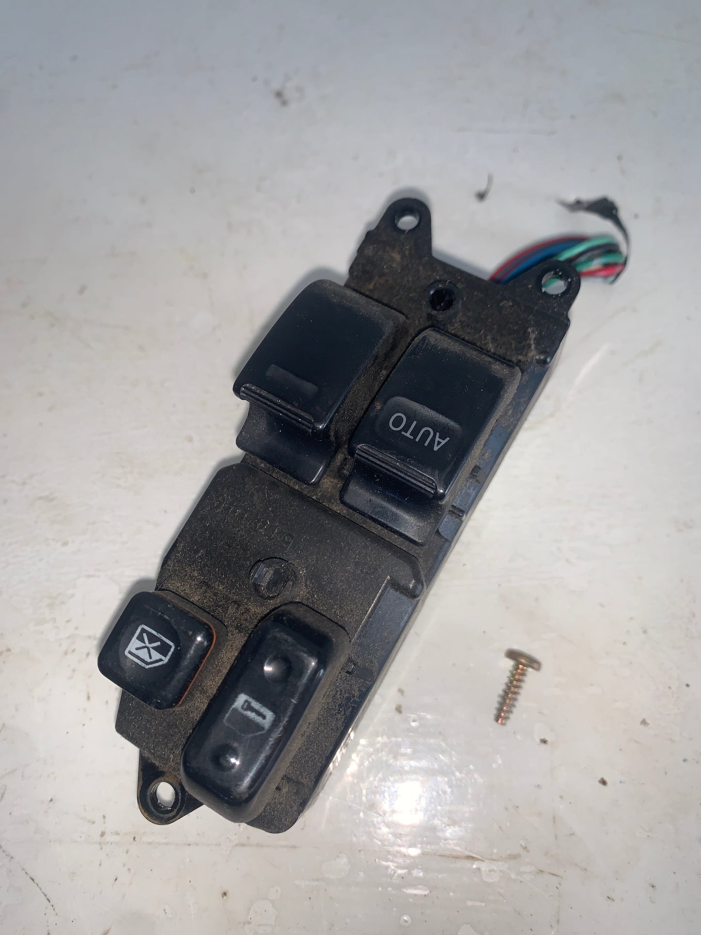 Mando Eleva Vidrio Toyota Sienna 1998 2004