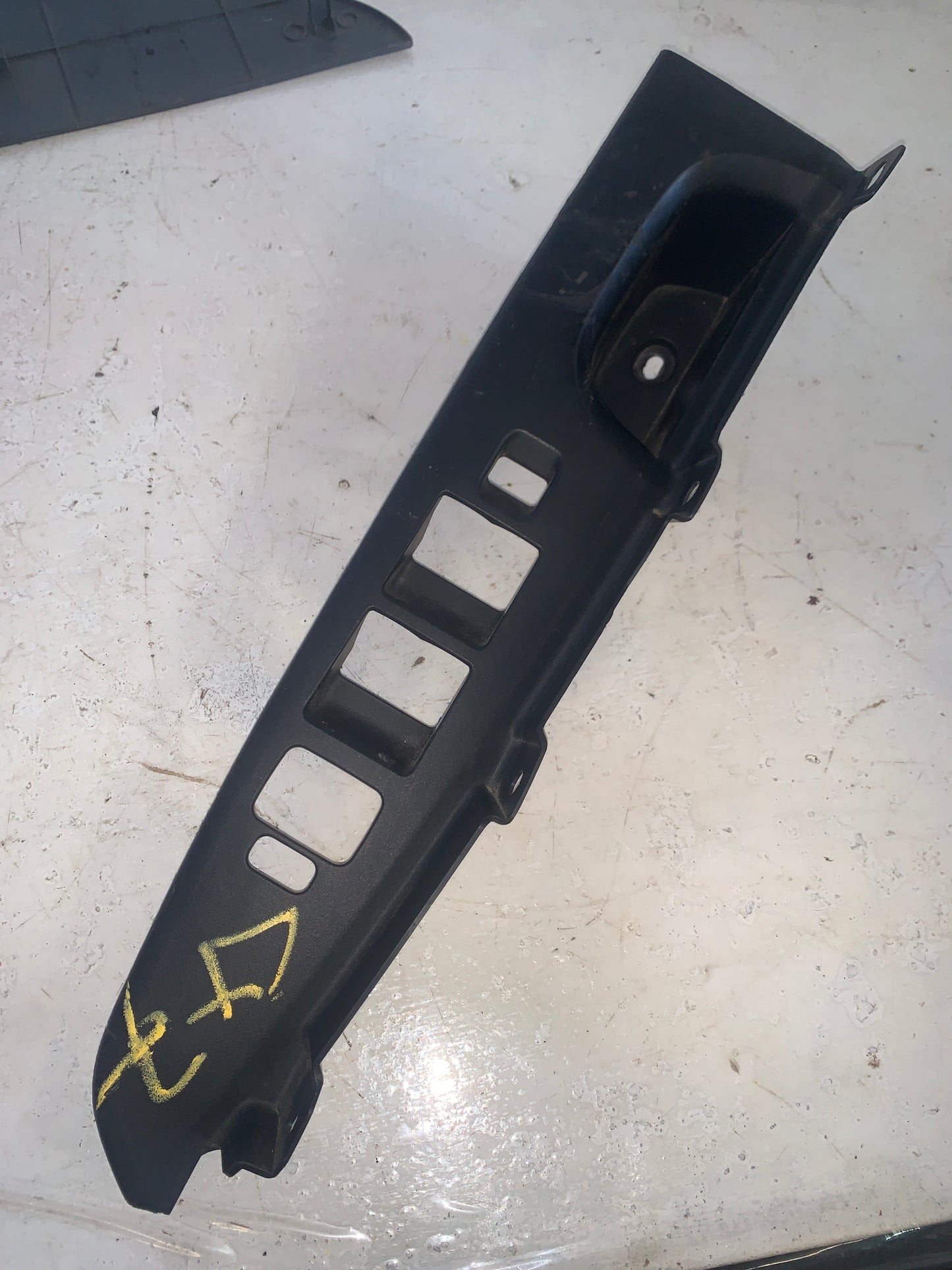 Moldura Mando Eleva Vidrio Piloto Mazda CX7