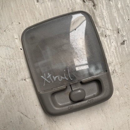 Lampara Luz De Techo Central Nissan Xtrail