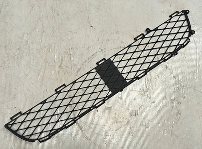 Parrilla Delantera Inferior Toyota Yaris 2005