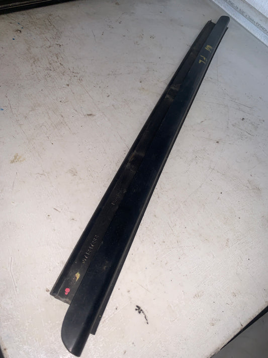 Cepillo Lamevidrio Externo Chevrolet Avalanche 2004 2008