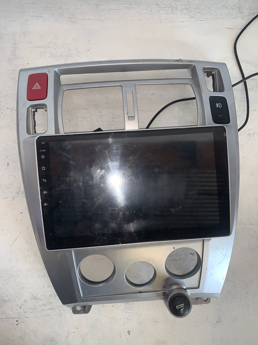 Marco Tablero Central Pantalla Hyundai Tucson Original