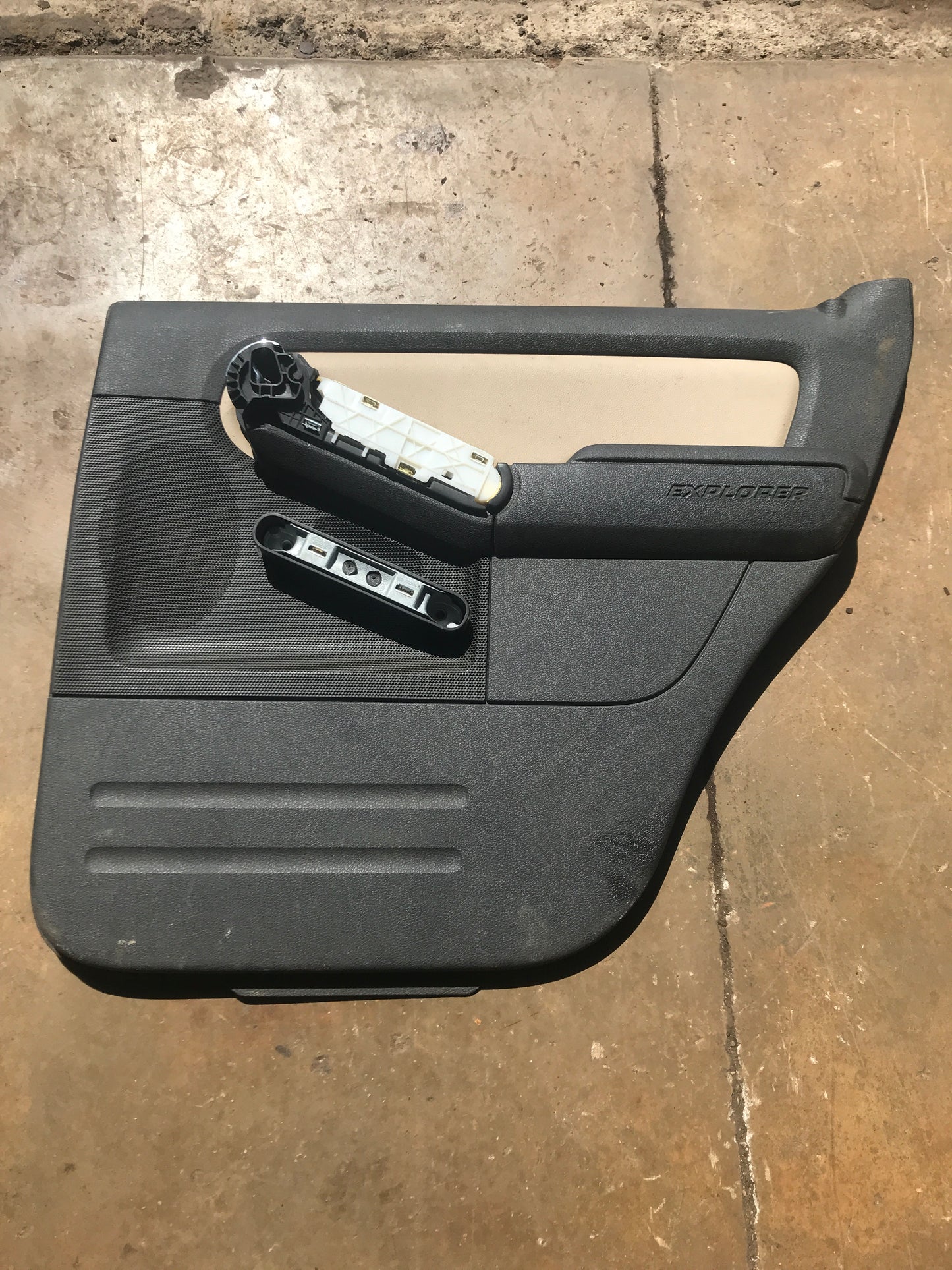 Tapa Puerta Explorer Eddie Bauer