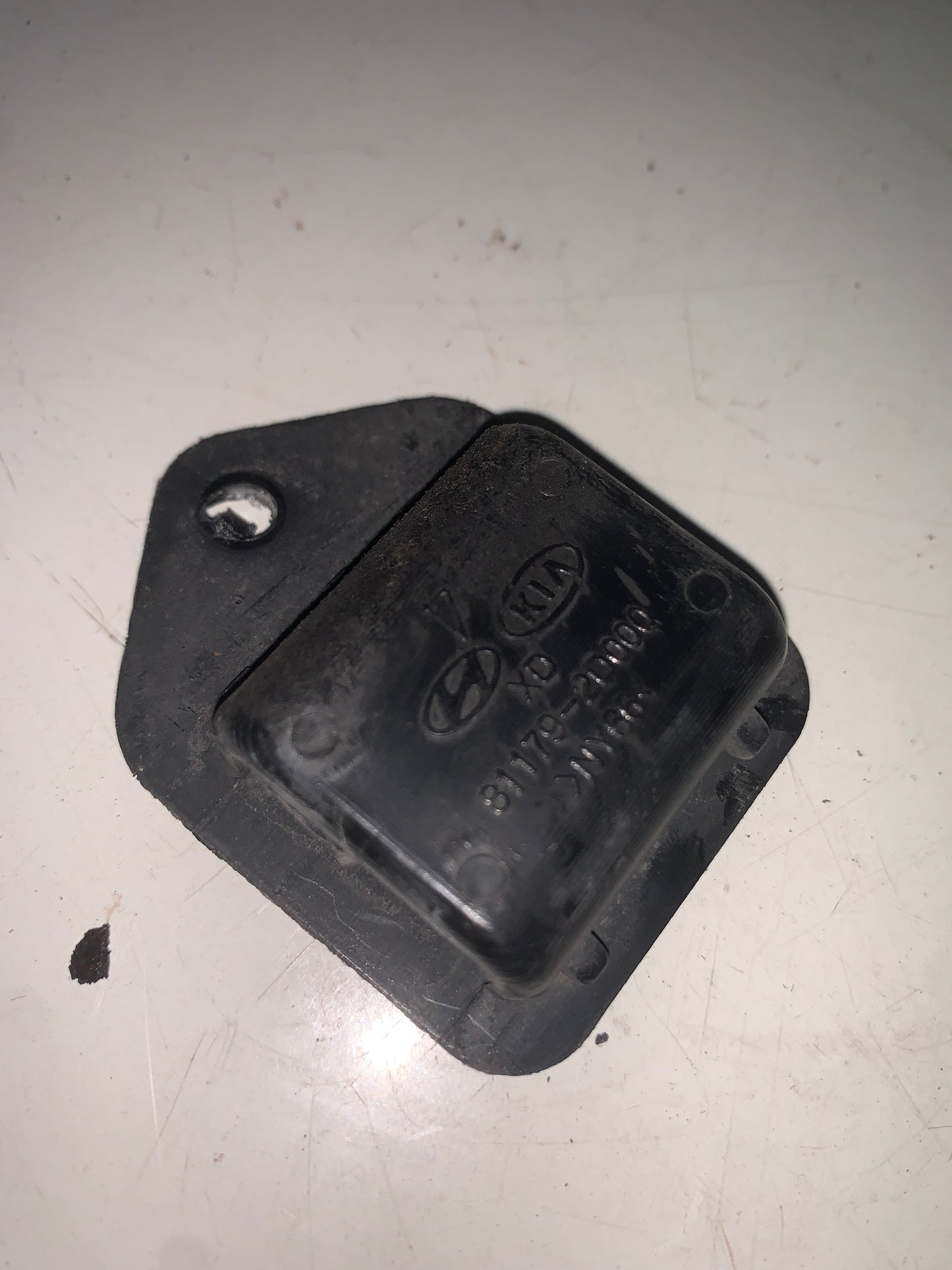 Soporte Base Varilla Capot Kia Sportage Hyundai Tucson 2005 2010