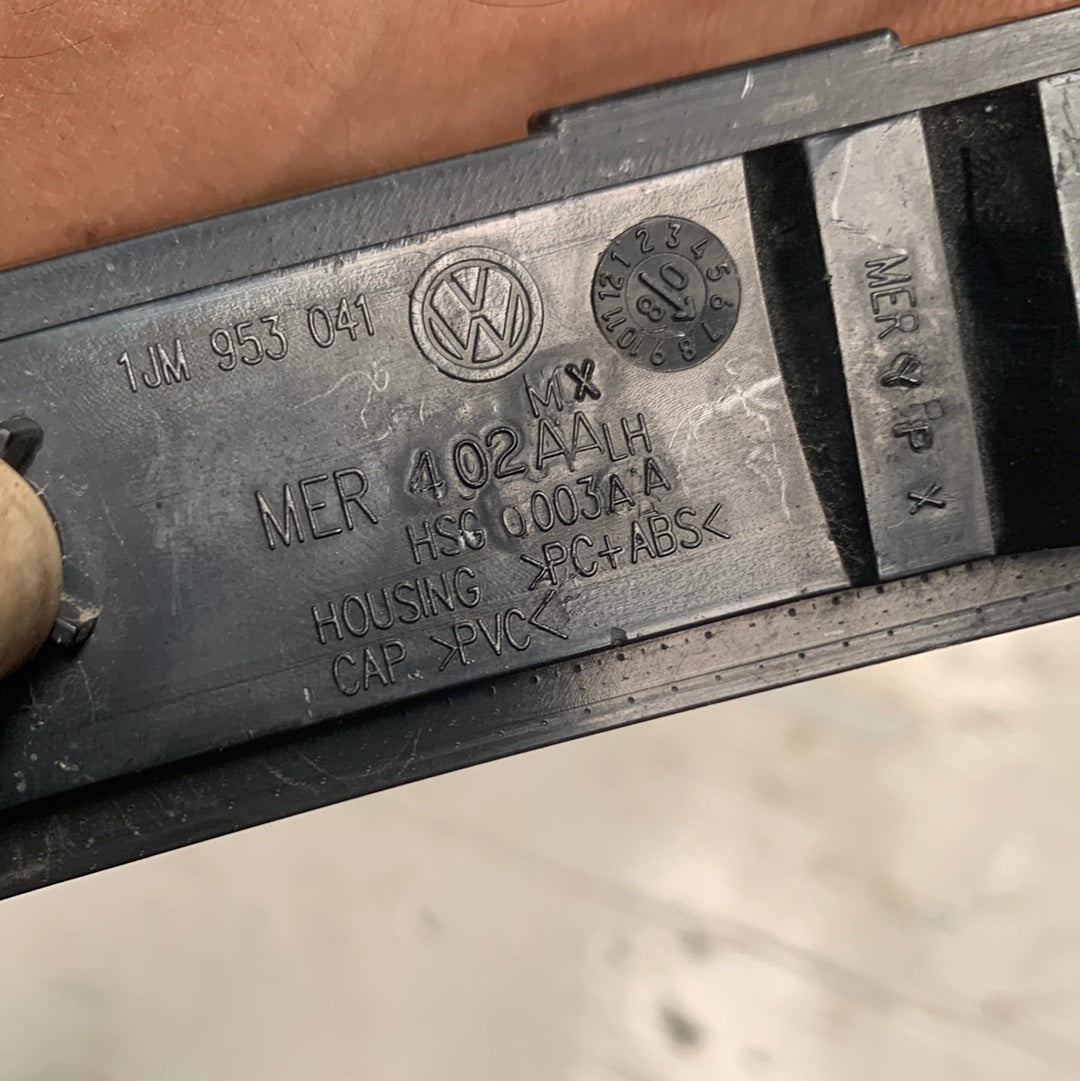 Cocuyo Faro Luz De Cruce Parachoque Bora 2008 2009