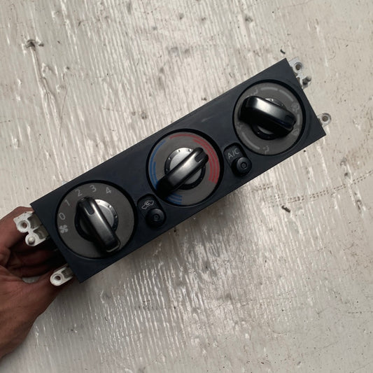 Mando Aire Acondicionado Nissan Xtrail Original