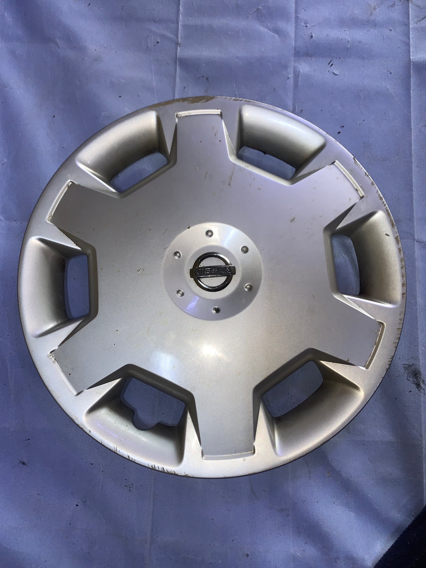 Taza Rin 15” Nissan Tiida 2008