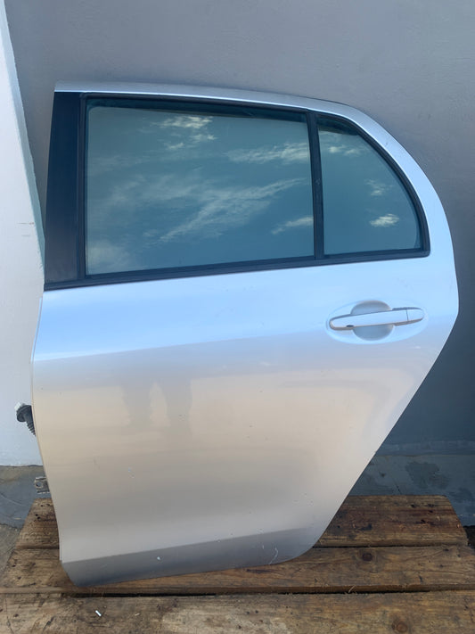 Puerta Toyota Yaris Sport 2006 2010 4Puertas