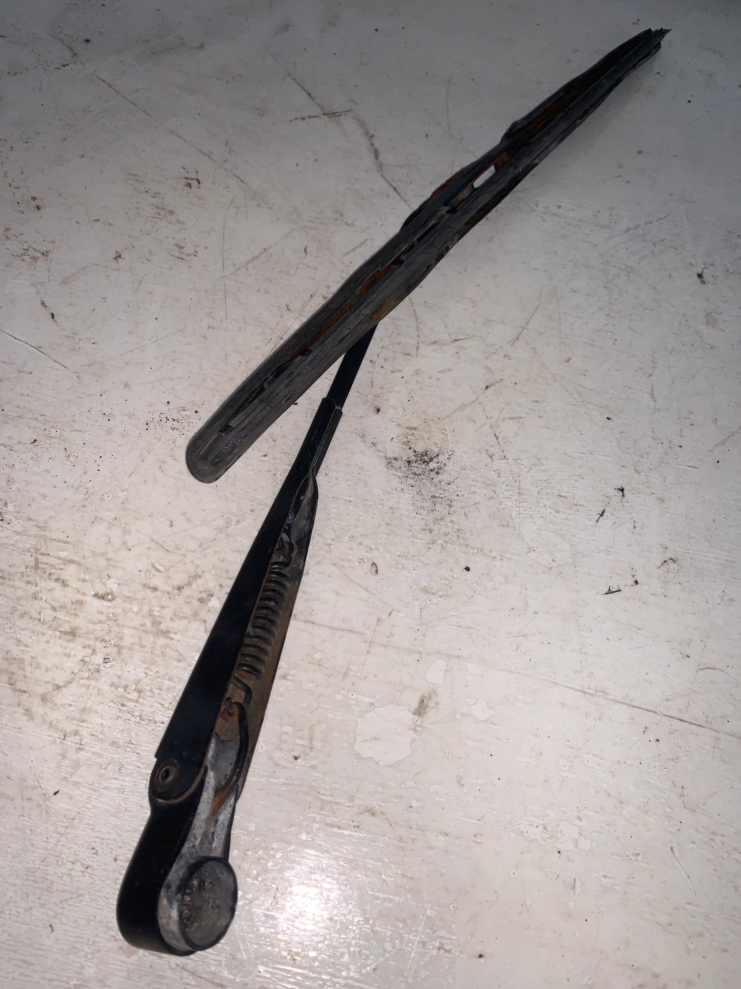 Brazo Limpia Parabrisa Trasero Toyota Sienna 1998 2002