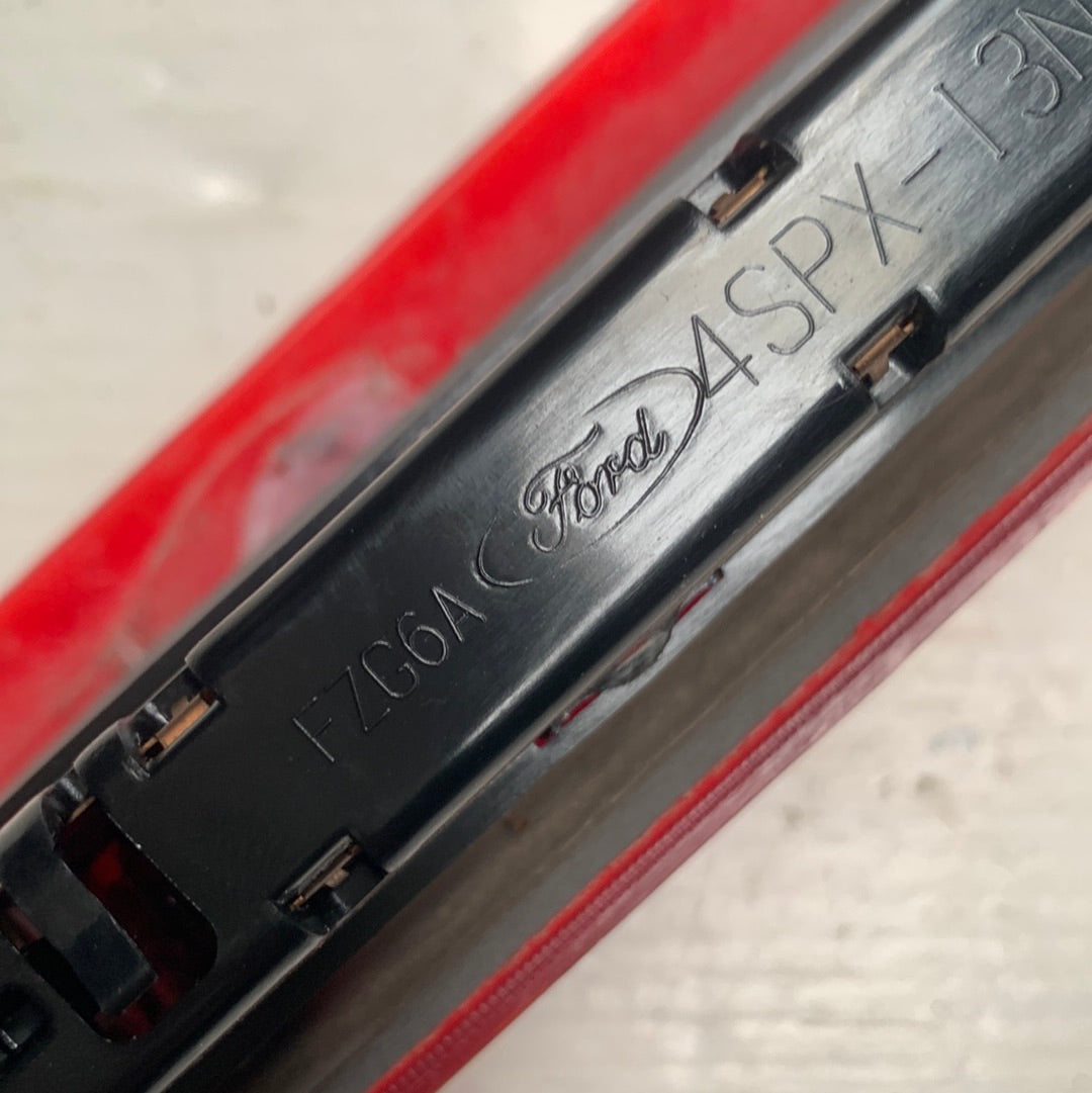 Stop Compuerta Ford Explorer Eddie Bauer 2002 2010