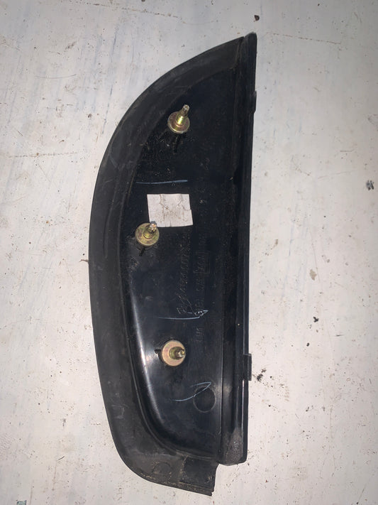 Tapa Triangulo Trasera Dodge Neon 2.0