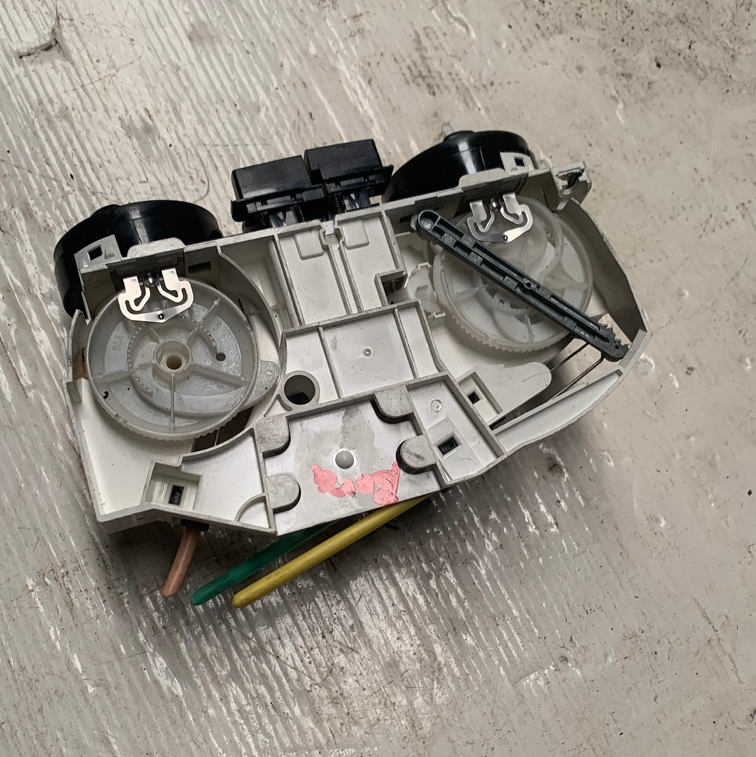 Mando Aire Acondicionado Volkswagen Bora