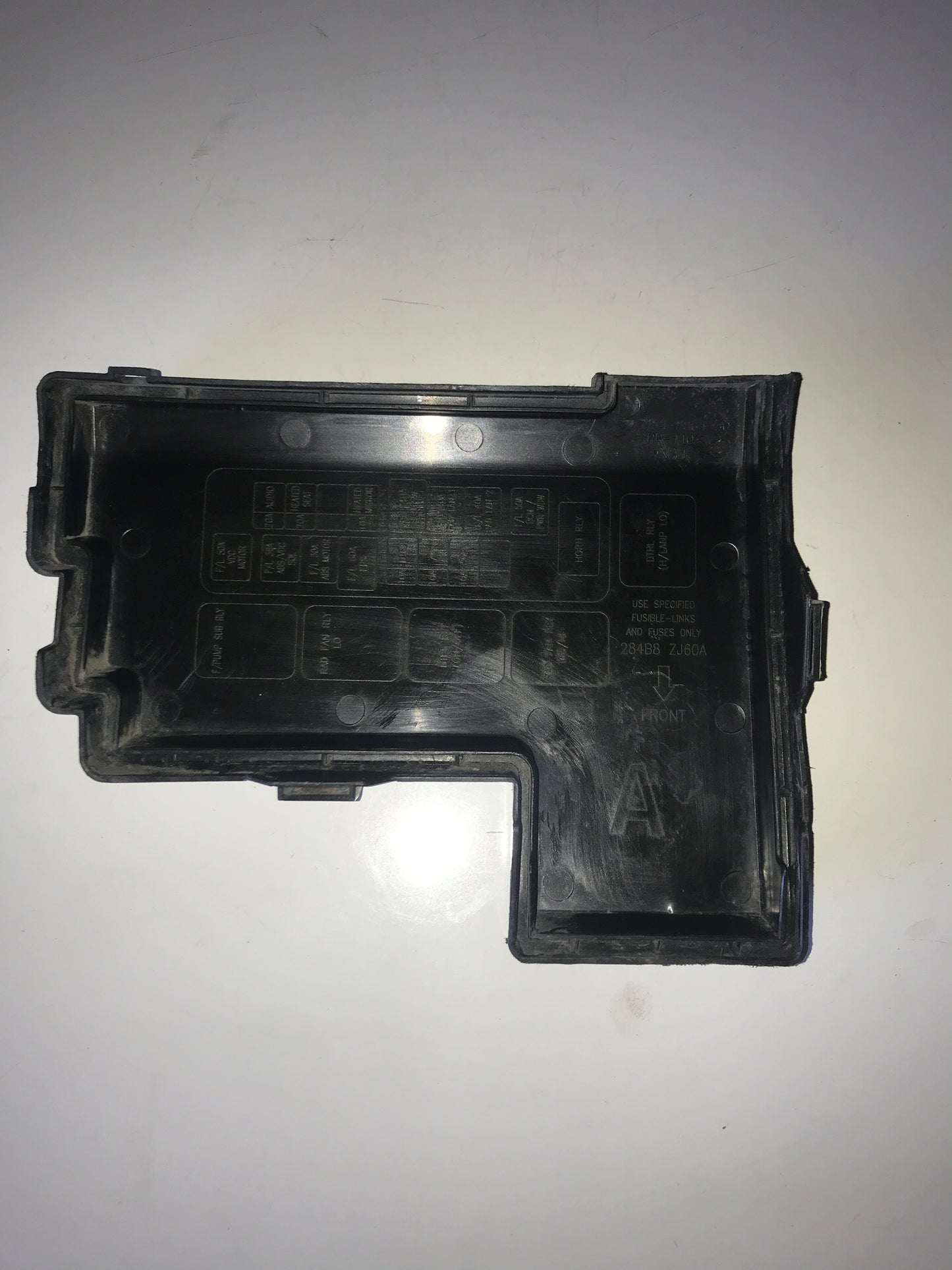 Tapa Fusilera Nissan B16