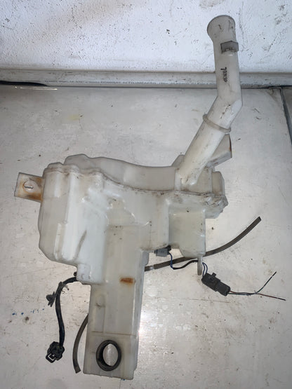 Envase Deposito Agua Limpia Parabrisas Mazda3