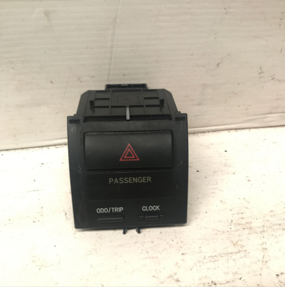 Boton Tecla Luz Emergencia Toyota Yaris Belta 2008 2011