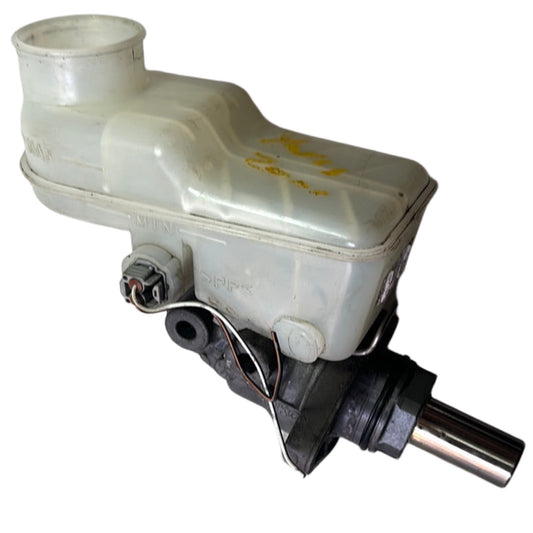 Bomba De Freno Toyota Yaris 2000 2005