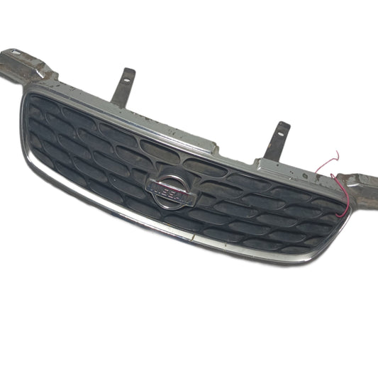 Parrilla Delantera Frontal Nissan Sentra B15 2001 2003