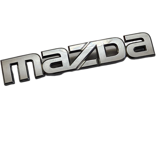 Emblema Letra Mazda