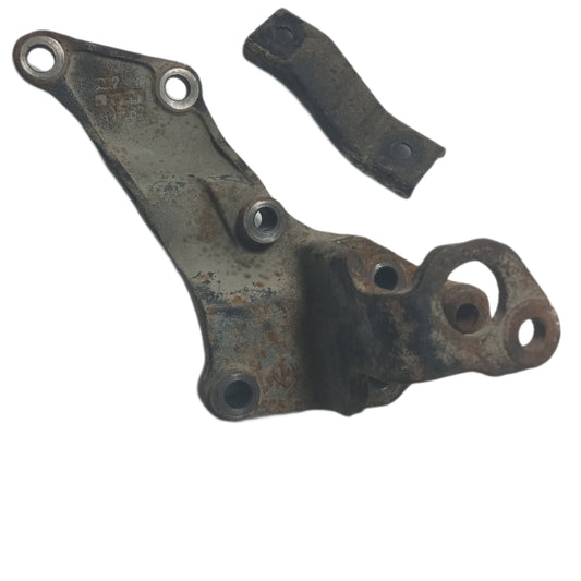 Base Soporte Caja Nissan B16