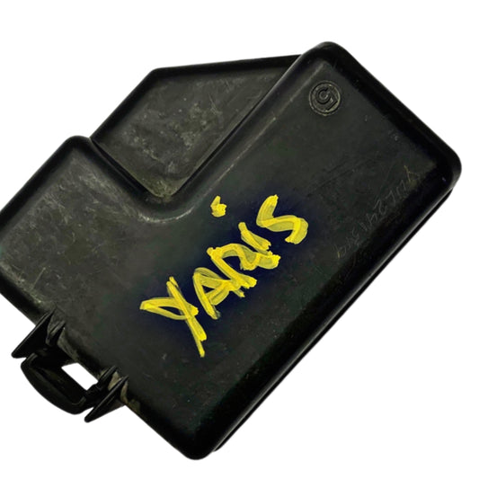 Tapa Fusilera Toyota Yaris 2000 2005