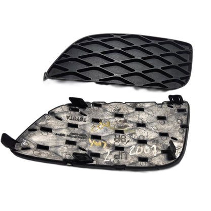 Tapa Antiniebla Yaris 2005