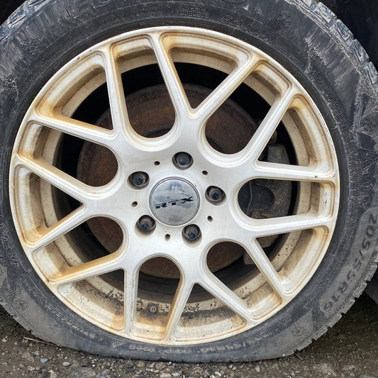 Rin Decorativo Mazda 16"