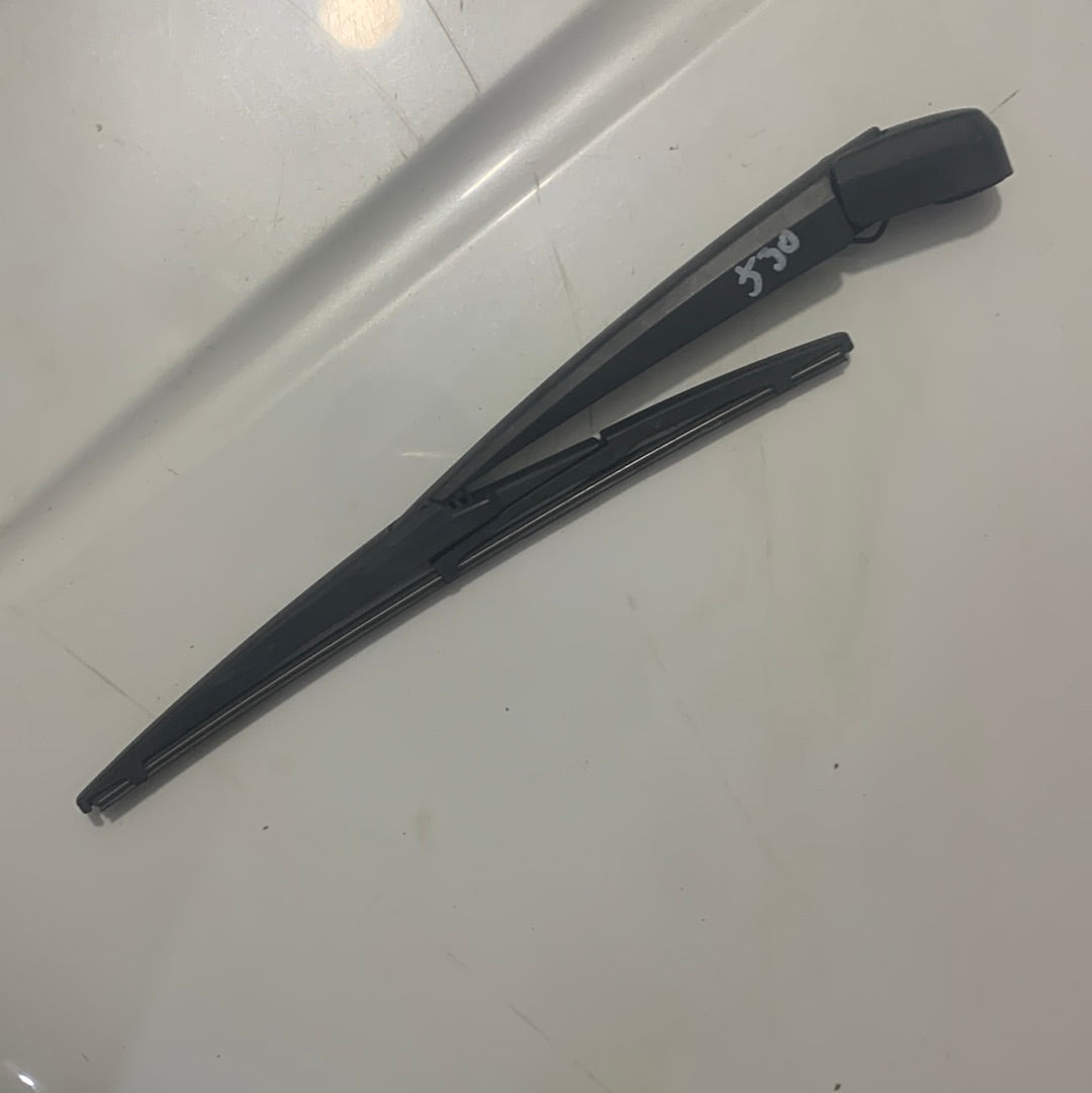 Brazo Limpia Parabrisa Trasero Gran Vitara J30