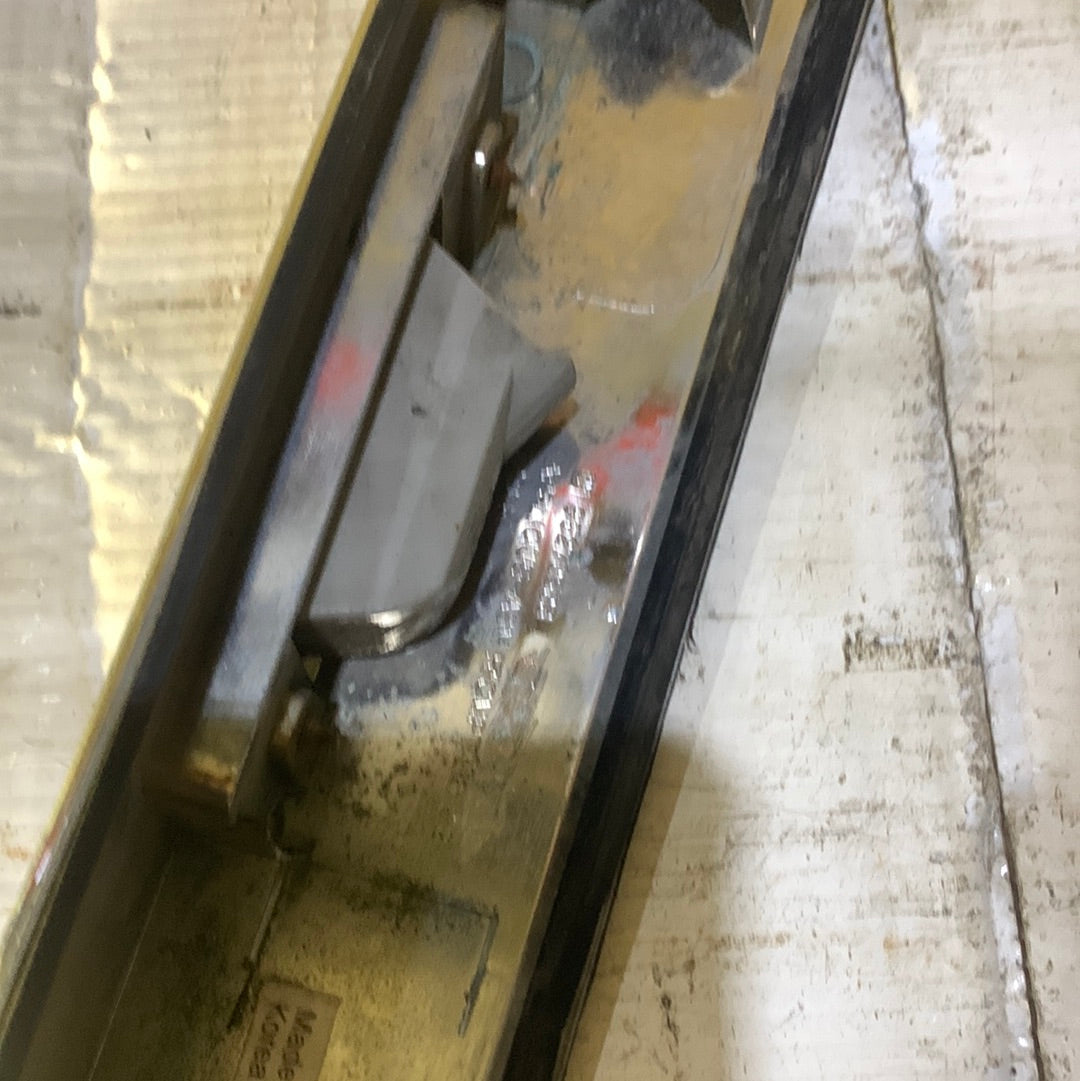 Moldura Compuerta Trasera Chevrolet Cruze