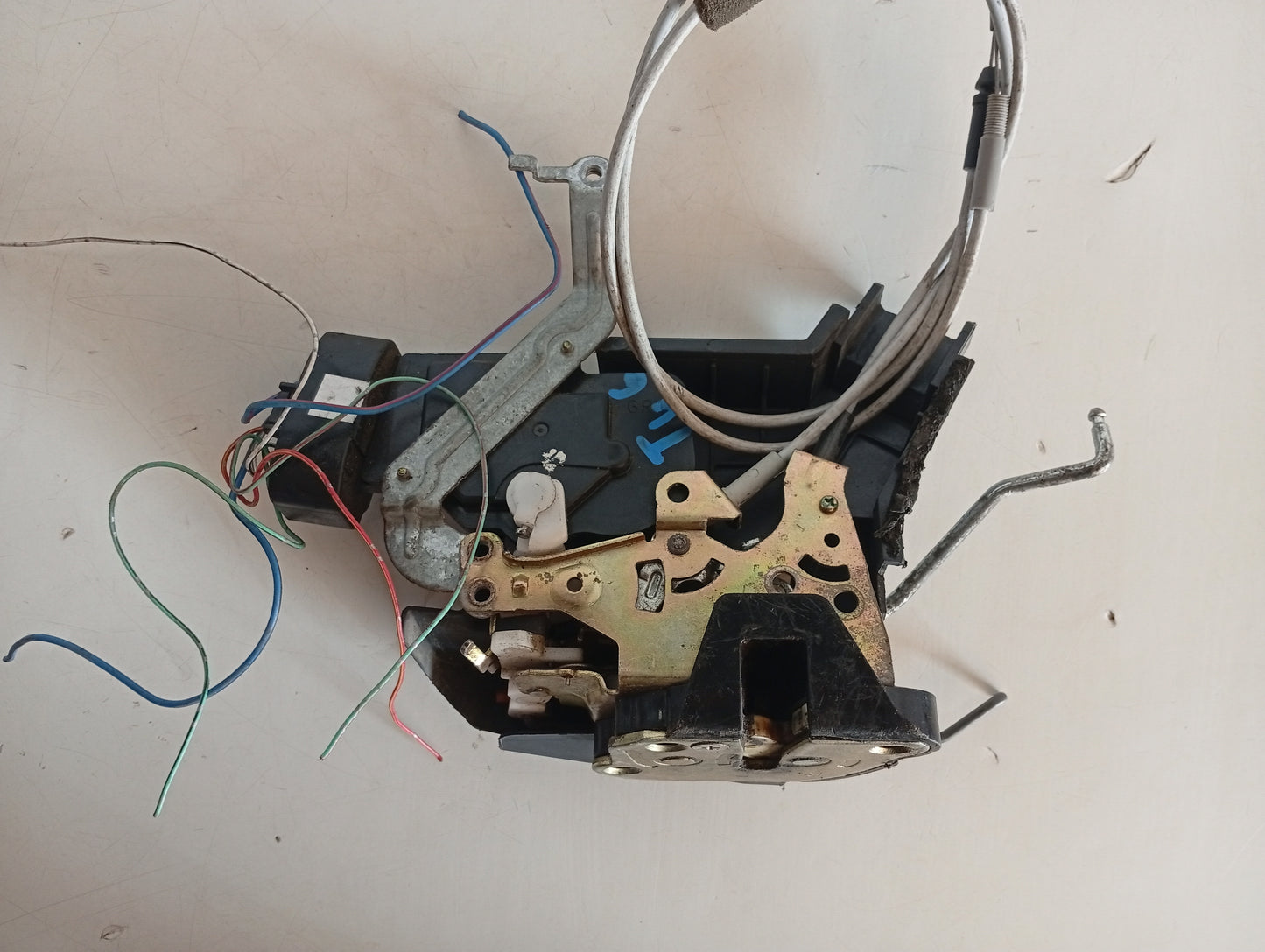 Cerradura Puerta Toyota Sequoia 2001 2007
