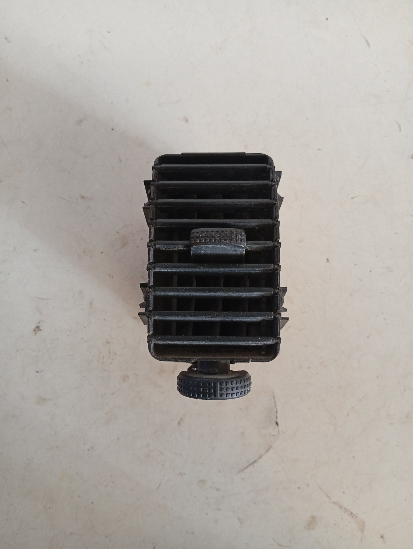 Rejilla Aire Lateral Nissan Frontier 2005